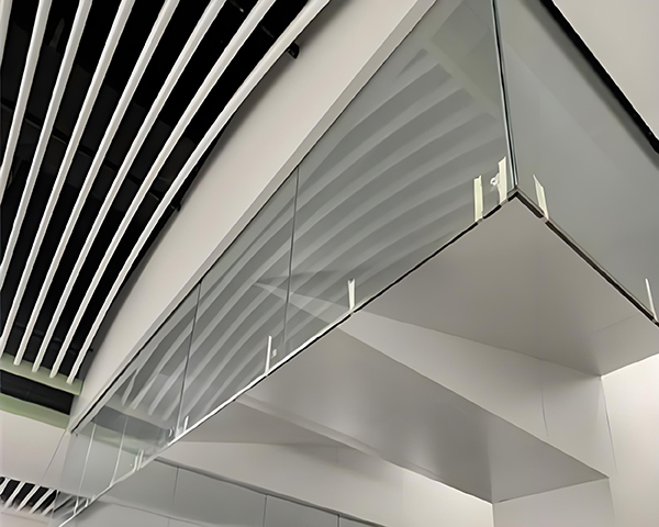 沙雅玻璃沙雅挡烟垂壁