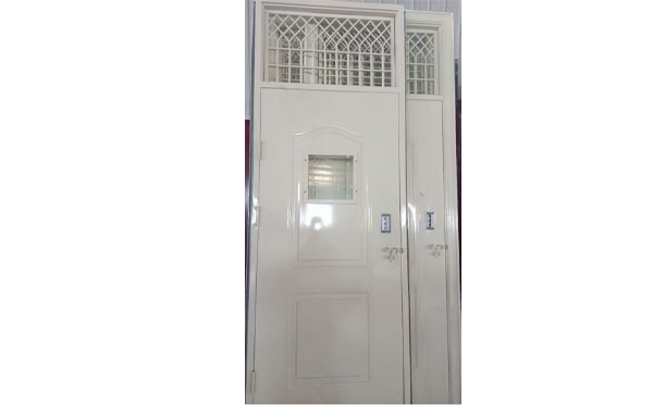 沙雅学校教室门